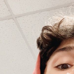 Meet your Posher, Max